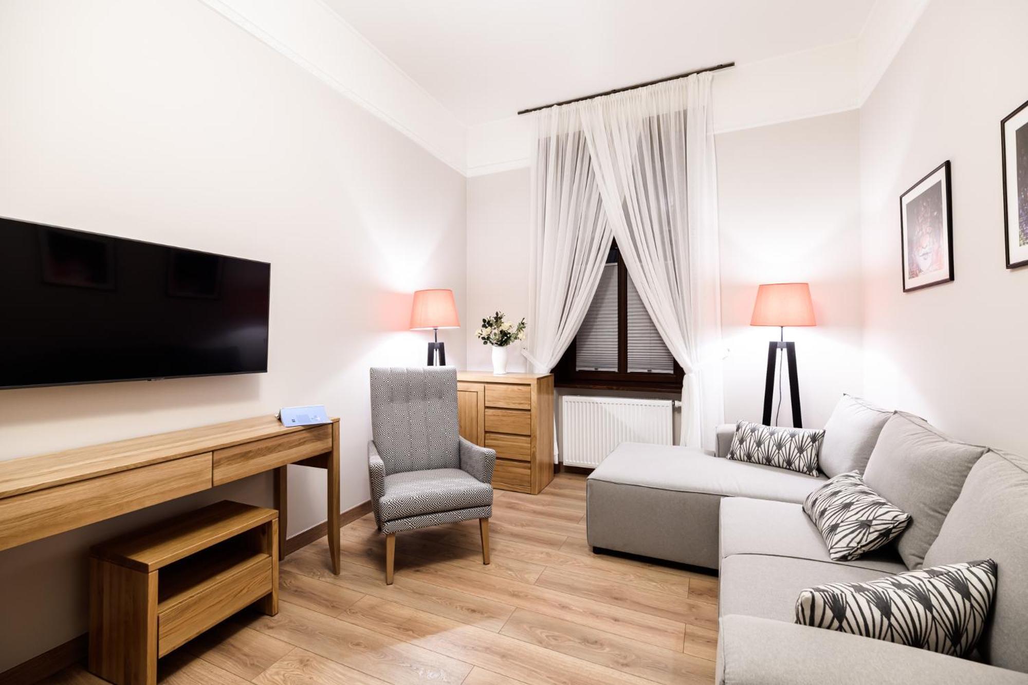 Klimatyzowany Dworzec Glowny Stare Apartment